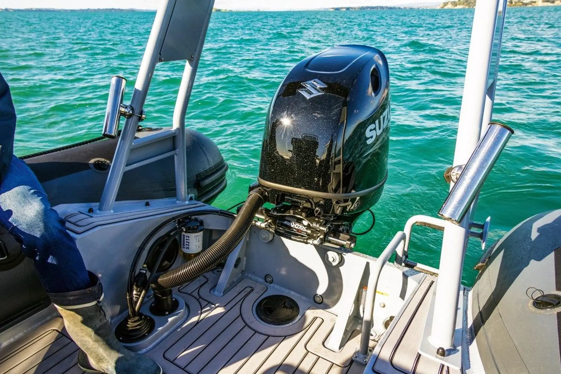 Highfield Patrol 600 featuring Maxtek Hydraulic Steering 04